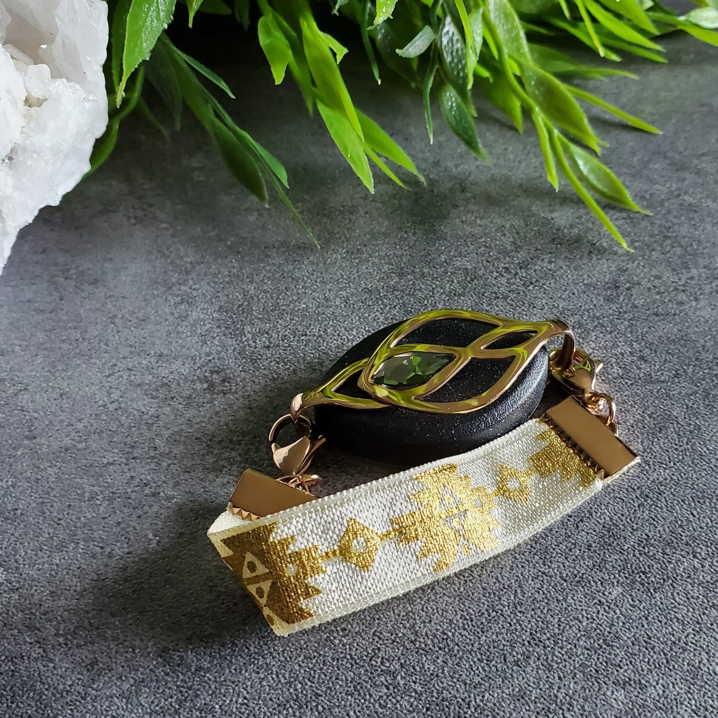 Aztec Elastic Bracelet - Bellabeat Leaf and Ivy (Copy)